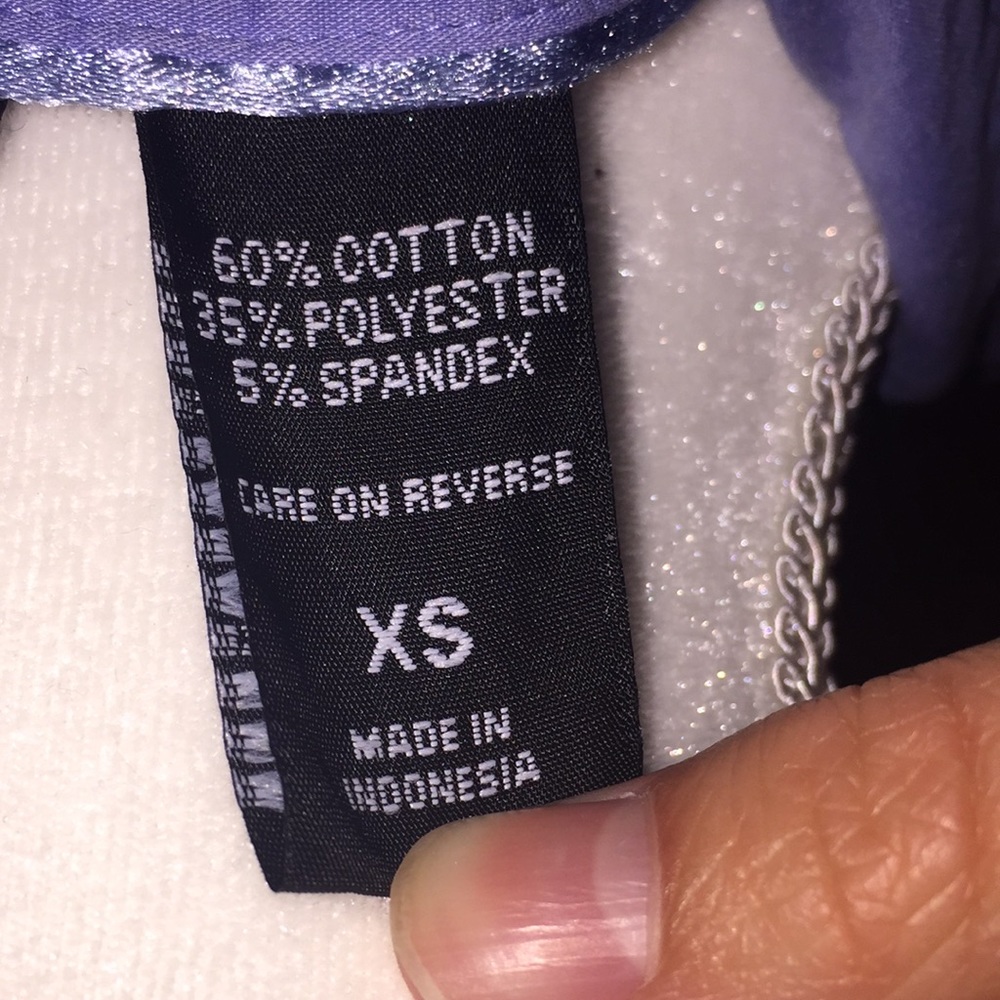 Long sleeve button down - Picture 3 of 3